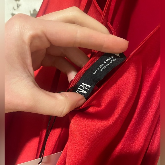 Bloggers Fave Red Satin Zara Dress small - Picture 4 of 5